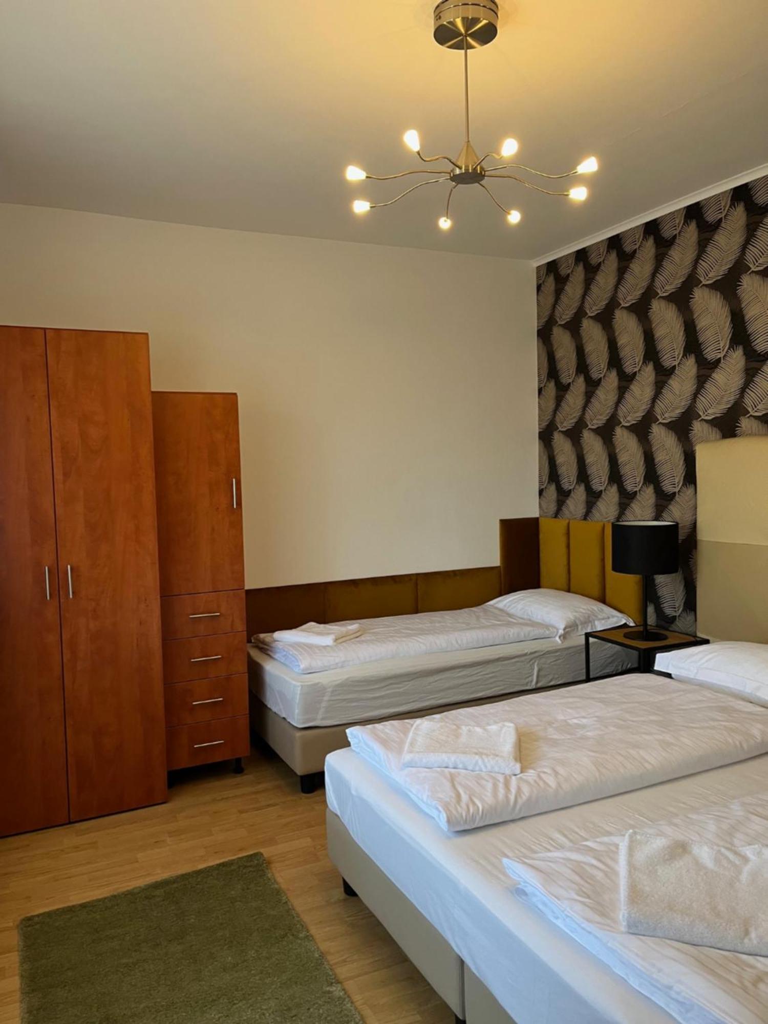 Y Apartman Балатонлелле Экстерьер фото